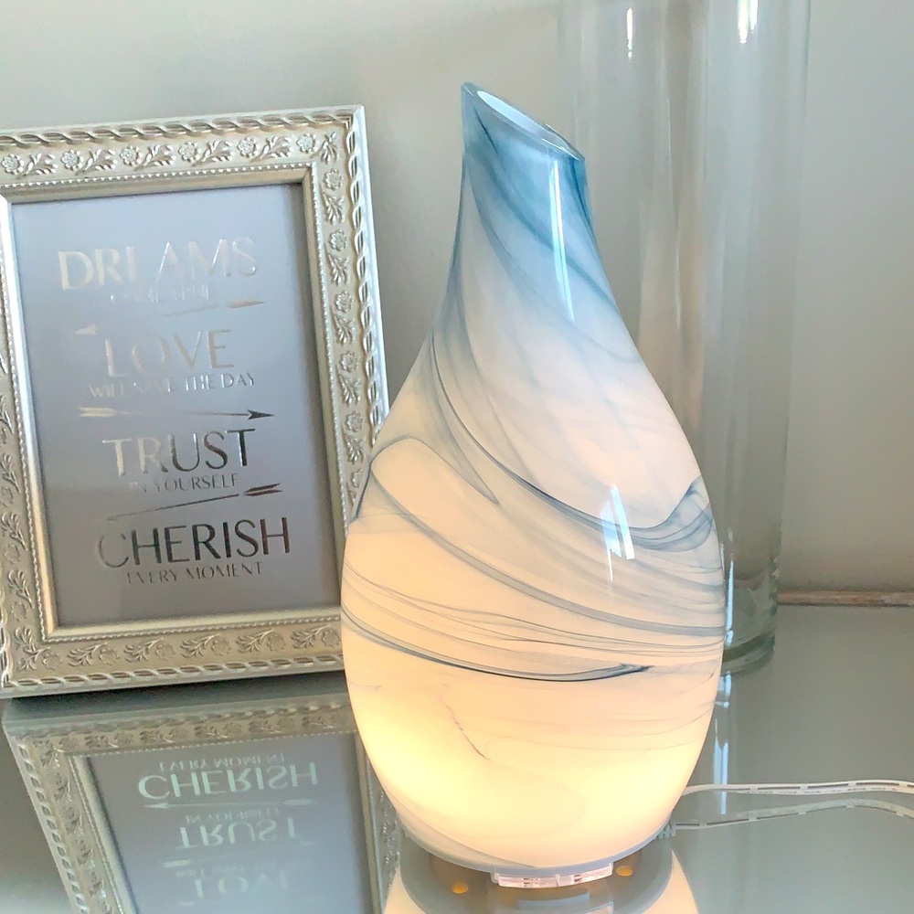 Essential Oil Diffuser - image 1